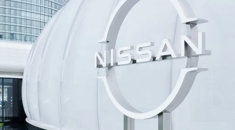 Акції Nissan впали після продажу Mercedes-Benz своєї частки