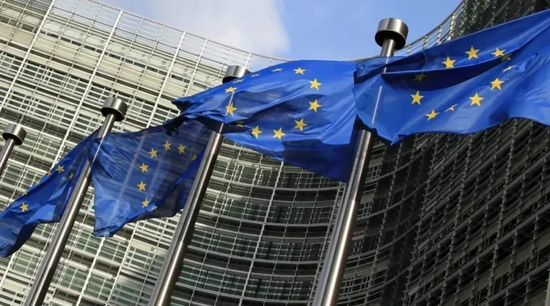 У Єврокомісії продовжують роботу над