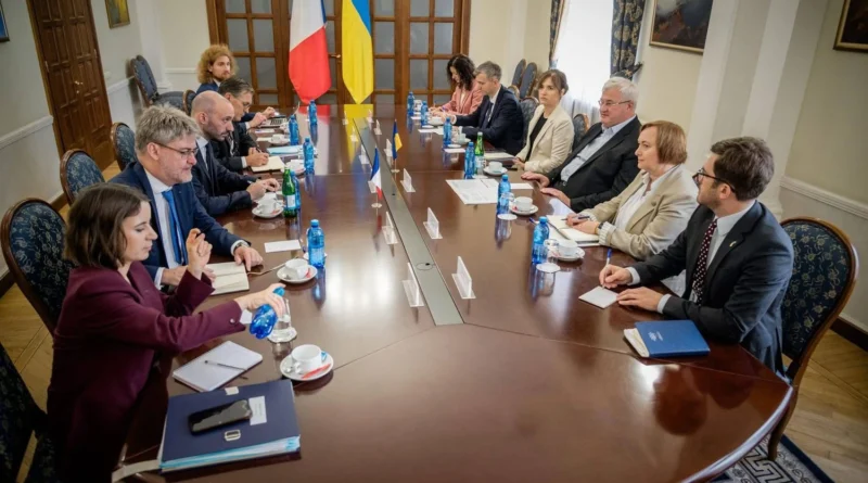 Сибіга: росія повинна отримати принципову і рішучу трансатлантичну відповідь