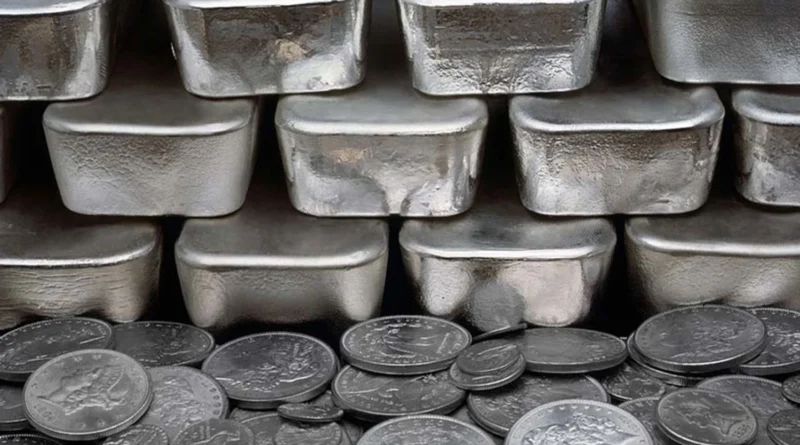 Срібло вперше за 45 років перевищило $50 за унцію через дефіцит і паніку на ринку - Вloomberg