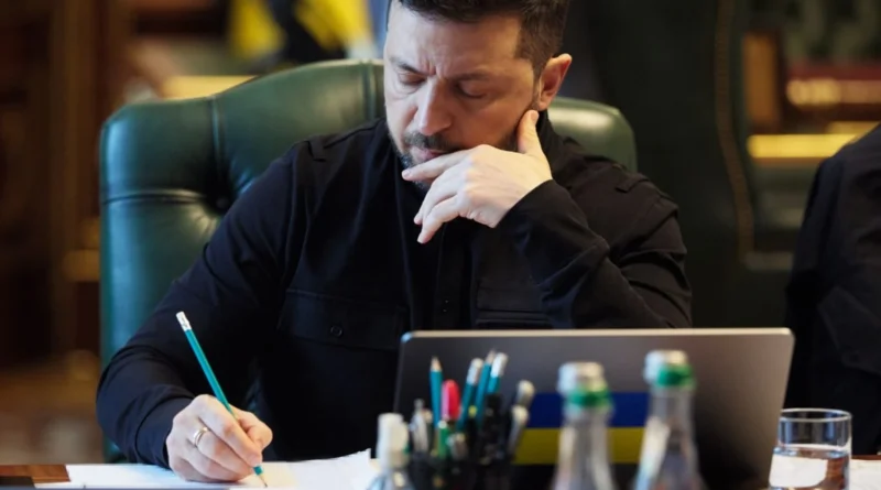 "Рішення, як це зробити, є": Зеленський обговорив з Лагард використання заморожених активів росії після атаки рф на енергетику