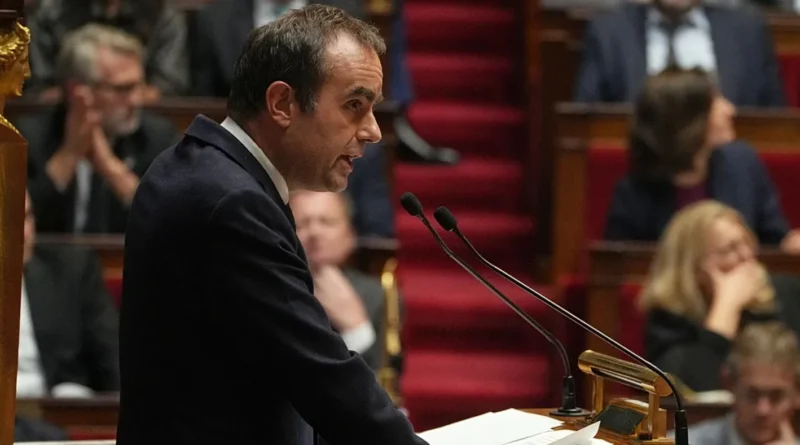 Глава французького кабміну Лекорню запропонував призупинити флагманську пенсійну реформу Макрона