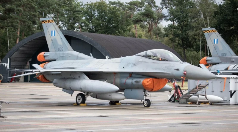 У Бельгії над авіабазою, де зберігаються ядерні боєприпаси США, зафіксовано невідомі дрони