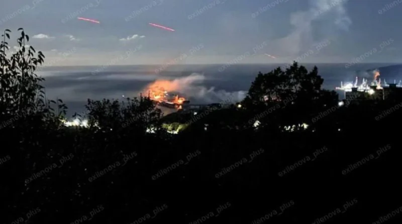 російське туапсе зазнало нічної атаки БпЛА, під ударом - нафтовий термінал