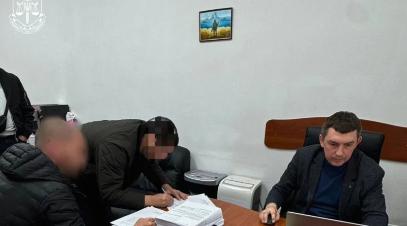 Уникав відповідей та дав завідомо неправдиві покази: обвинувачення проти свідка у справі детектива НАБУ Магамедрасулова скеровано до суду