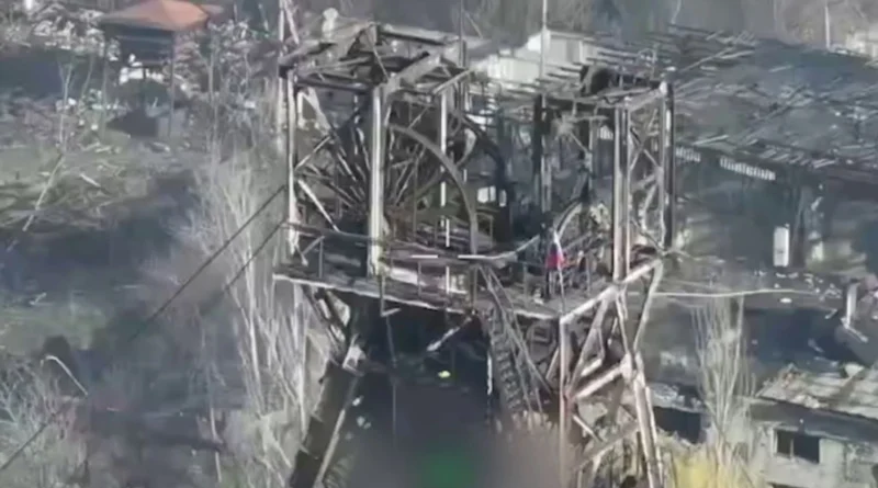 Мирноград під контролем Сил оборони, російський прапор над шахтою збили - 7-й корпус ДШВ