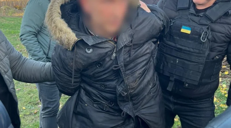 На Київщині затримали підозрюваного у вбивстві військовослужбовця, якого виманили під приводом продажу авто