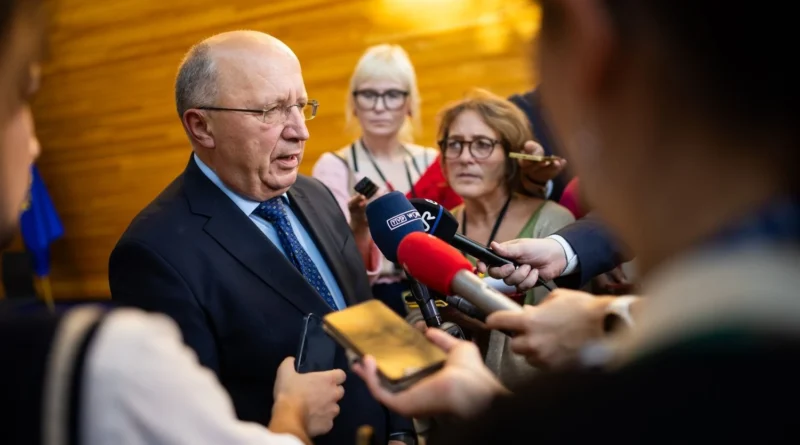 Комісар ЄС з оборони обіцяє план щодо розвідувального супутника наступного року - Euractiv