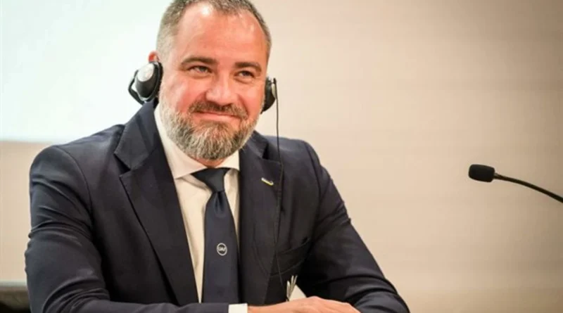 Експрезидент УАФ Павелко зʼявився в переліку осіб, які переховуються від органів влади