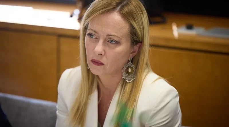 Мелоні услід за Макроном заявила, що Європі настав час говорити з росією