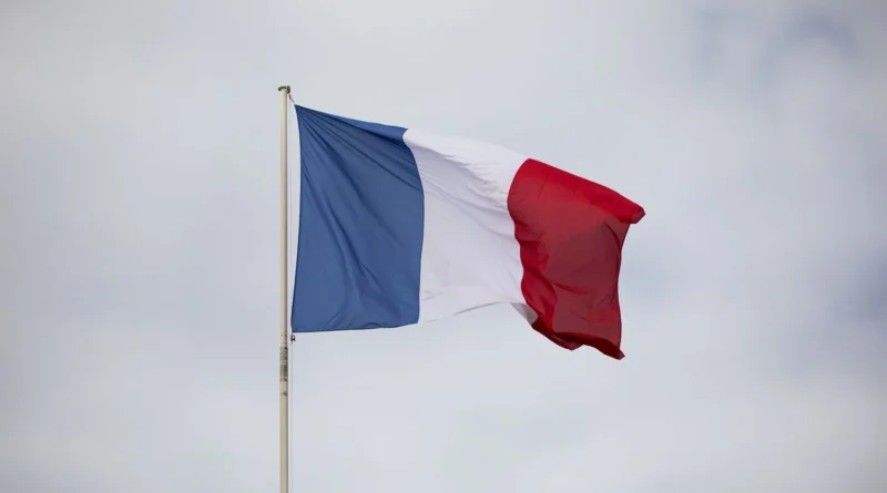 Франція забороняє