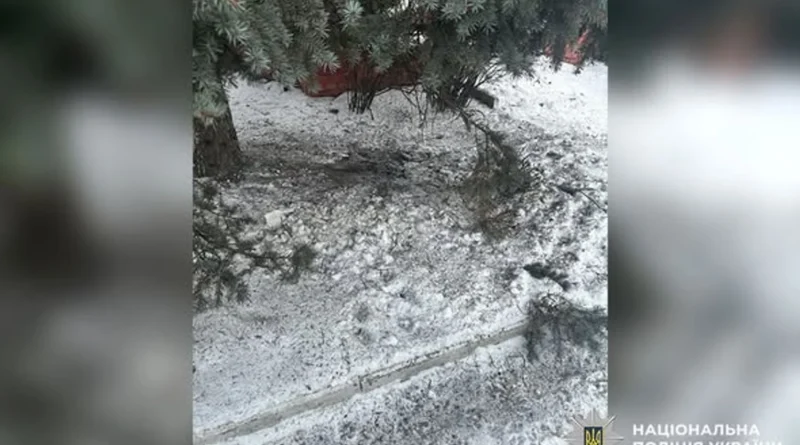 У Полтаві чоловік кинув гранату на вулиці: його затримали, від вибуху пошкоджено авто