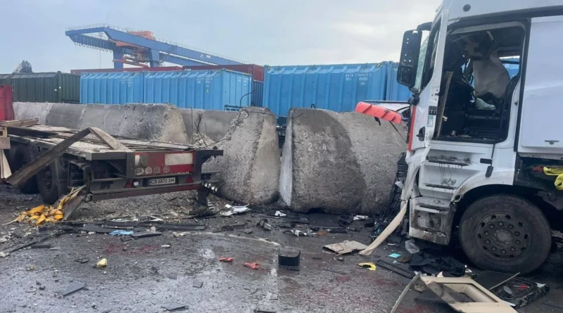 росія знову атакувала два порти Одещини: є загиблий, ще п'ятеро - поранені