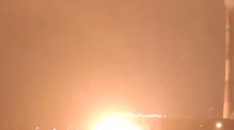 російські бєлгород та орел занурилися у блекаут після атаки дронів