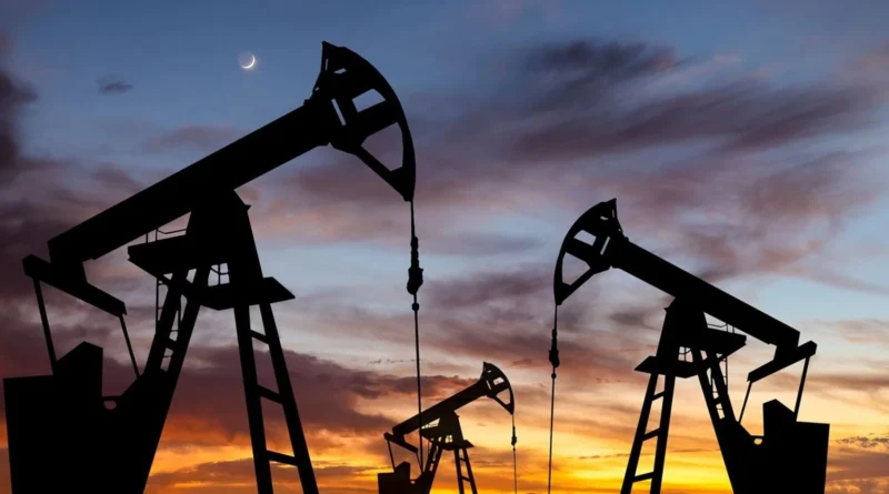 Виробництво нафти в рф різко впало в грудні через санкції США та атаки України - Bloomberg