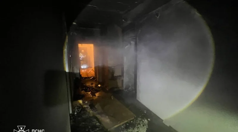 У Києві стався вибух у квартирі, є постраждалий