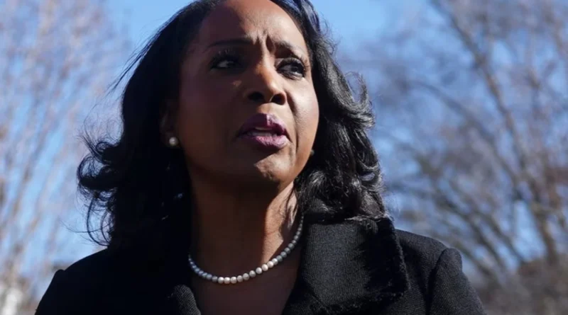 Верховний суд США висловив скептицизм щодо спроби Трампа звільнити посадовицю ФРС