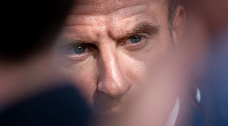 "Без тиску на українців і щоб не залежати від третіх сторін": Макрон хоче "європейського підходу" до діалогу з путіним