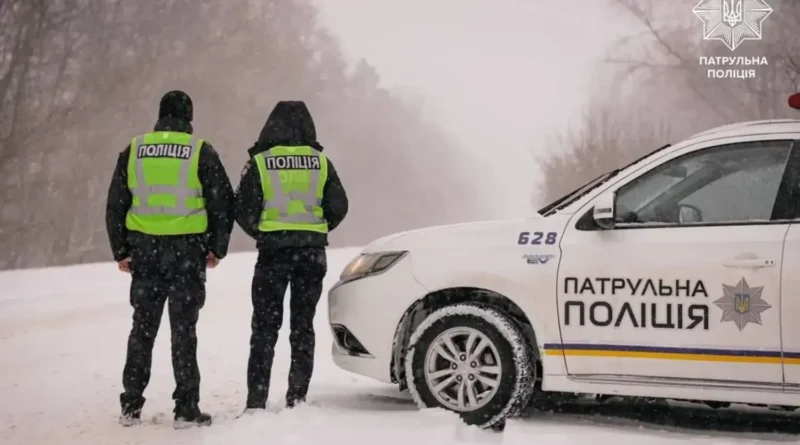 На тлі негоди сталося вже 259 ДТП: до третини - у Києві та області, рух на Житомирській трасі ускладнено