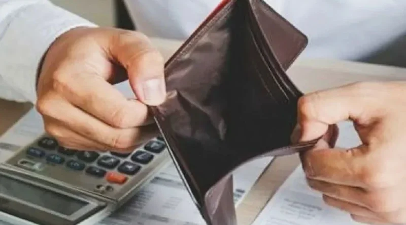 Ракети замість зарплат: війна залишає росіян без грошей - ЦПД