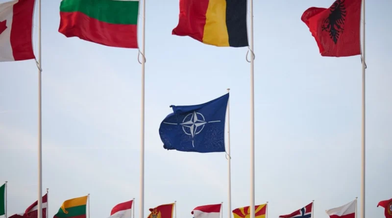 США передадуть два командні пункти НАТО європейцям - Reuters