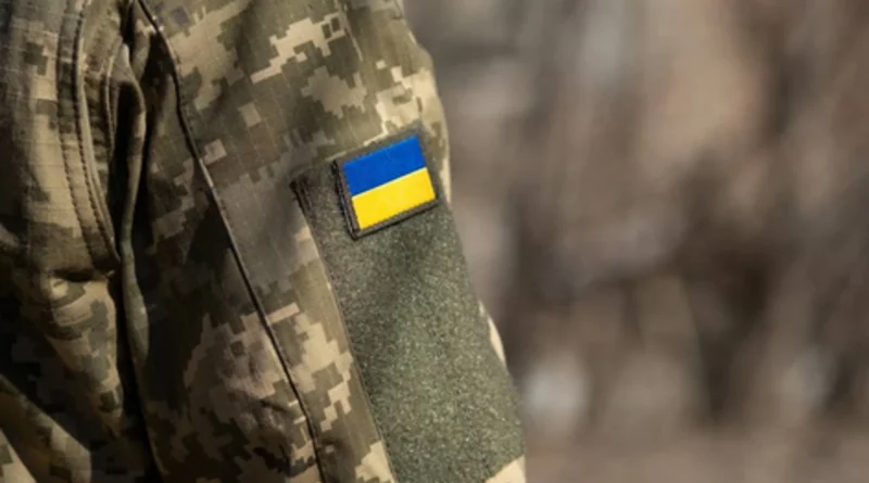 Українцям віком від 60 років дозволили служити за контрактом. Зеленський підписав указ