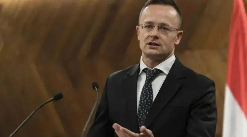 Угорщина звинуватила Україну у шантажі через позицію щодо російської нафти