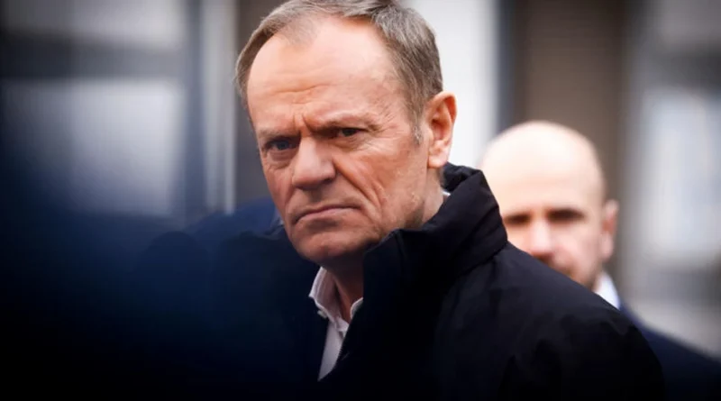 Туск відреагував на вето Навроцького та запустив план Б для переозброєння