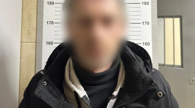 У Києві працівників автомийки затримали за крадіжку майже мільйона гривень з авто клієнтки