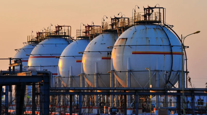 Ціни на газ у Європі різко підскочили на тлі закриття заводу СПГ у Катарі