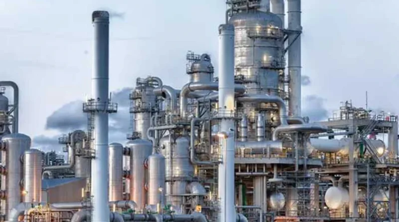 Катар зупинив виробництво скрапленого газу, відновлення займе тижні - Reuters