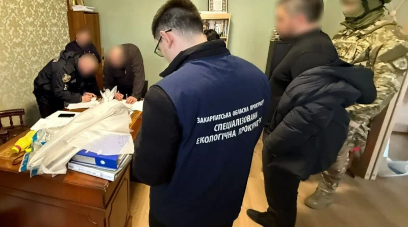Незаконно видобував цеоліт на 11 млн гривень - на Закарпатті затримали директора заводу