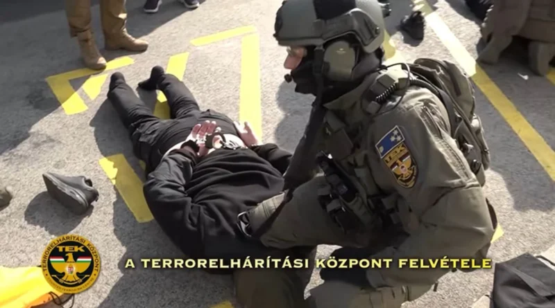 Угорщина повертає українські інкасаторські авто, але без готівки і золота - ЗМІ