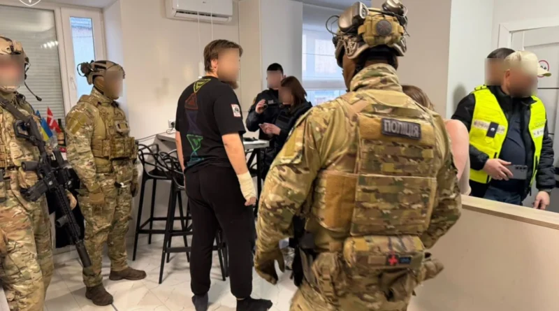 Шахраї ошукували громадян ЄС у схемі на €300 тис. через колцентр з