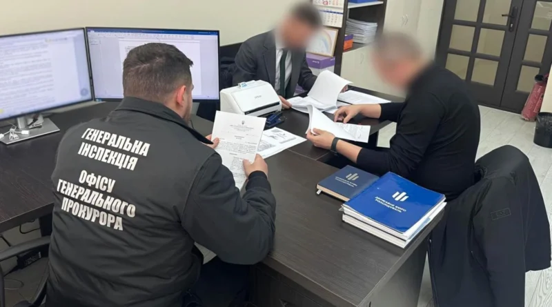Суддю із Закарпаття підозрюють у отриманні понад 640 000 гривень доплат за фейковий науковий ступінь