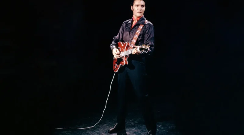 Гітару Елвіса Преслі з легендарного шоу виставили на аукціон за мільйони
