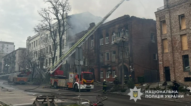 Кількість загиблих через російську атаку у Дніпрі зросла до п'яти