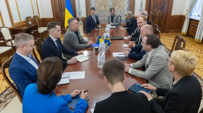 В Офісі Президента обговорили із делегацією Швеції вступ України до ЄС, винищувачі Gripen і підготовку пілотів