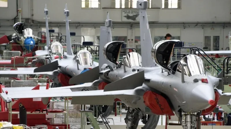 Угода Індії та Франції на 114 винищувачів Rafale опинилася під загрозою зриву