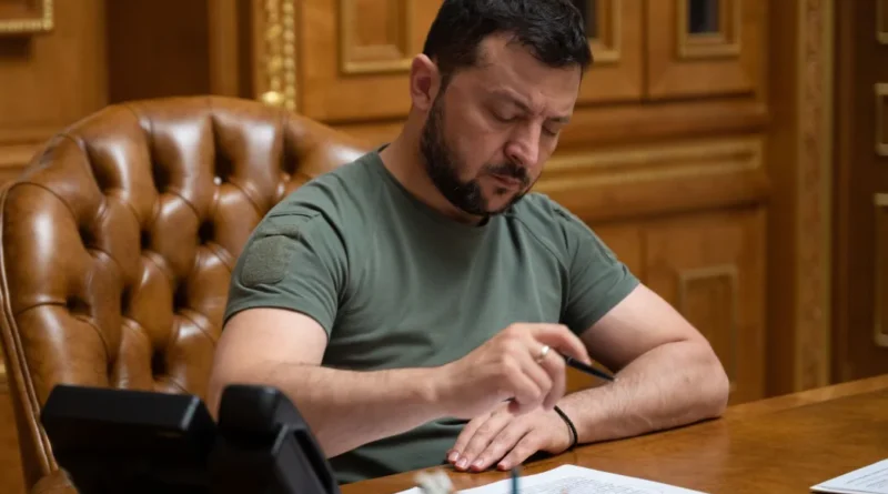 Зеленський ввів санкції проти Андрія Богдана та російських функціонерів