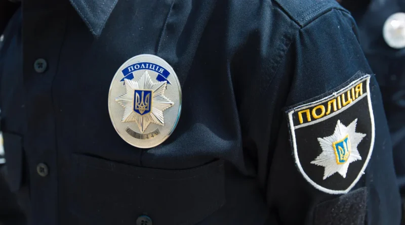 У Києві чоловік влаштував стрілянину, а потім зачинився у квартирі. Із стрілком ведуть перемовини