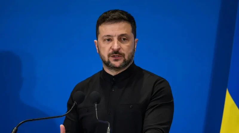 Половина людей навколо путіна хоче продовження війни, інша половина хоче її зупинити - Зеленський