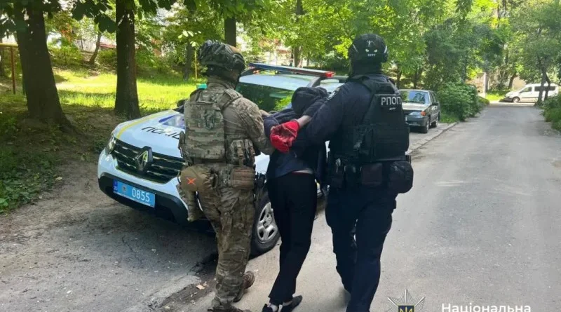 У Тернополі затримали чоловіка, який зачинив жінку та погрожував розправою - поліція