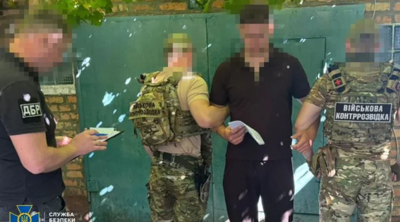 Нацгвардієць, який у російському полоні знущався з українських військових і одного закатував до смерті, отримав підозру
